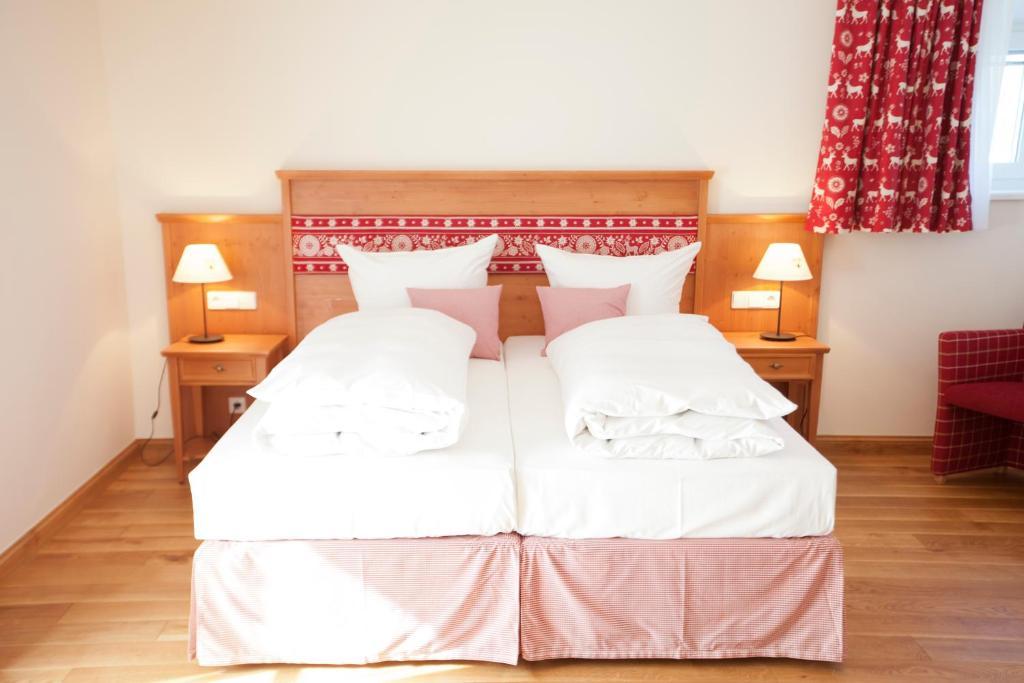 Landhaus Marinella Hotel Garni Bad Wiessee Bilik gambar