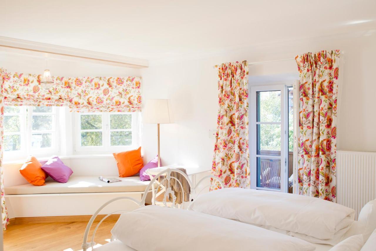 Landhaus Marinella Hotel Garni Bad Wiessee Bilik gambar