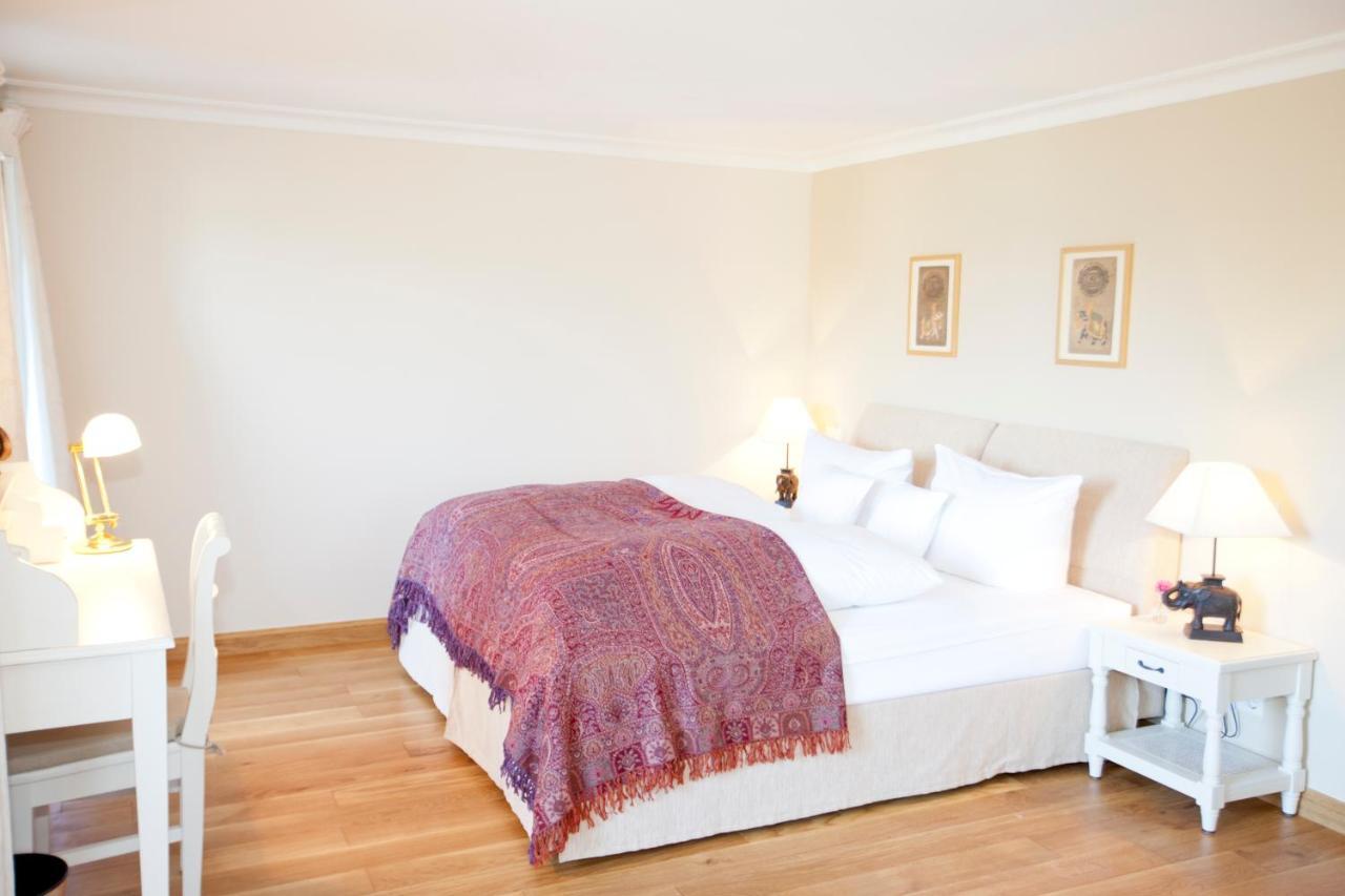 Landhaus Marinella Hotel Garni Bad Wiessee Bilik gambar